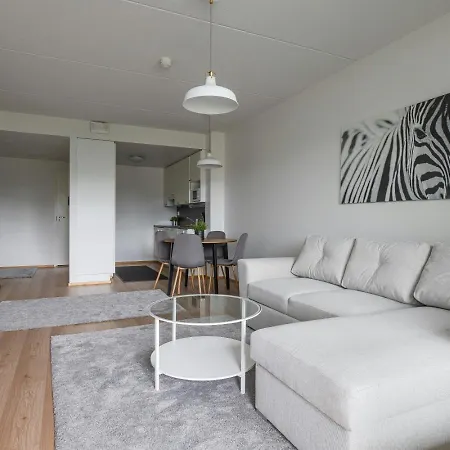 Spacious For 4 Esbo